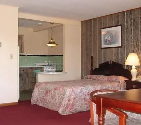 Red Carpet Inn Massena